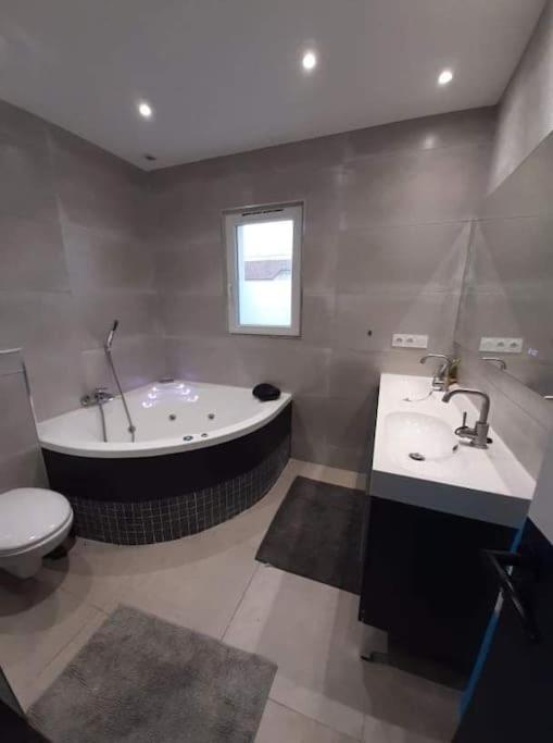 Confort Et Style Maison Cosy 3 Chambres Narbonne Exterior photo