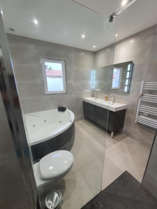 Confort Et Style Maison Cosy 3 Chambres Narbonne Exterior photo